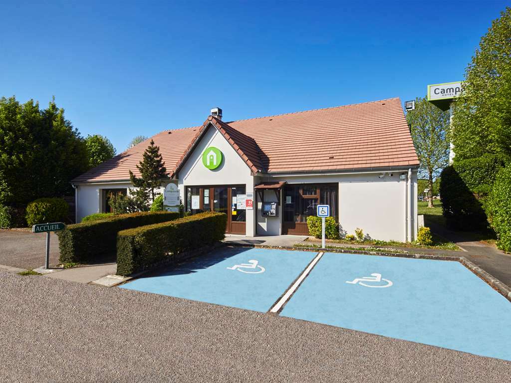 Hotel Campanile Melun Sénart Vert-Saint-Denis Esterno foto